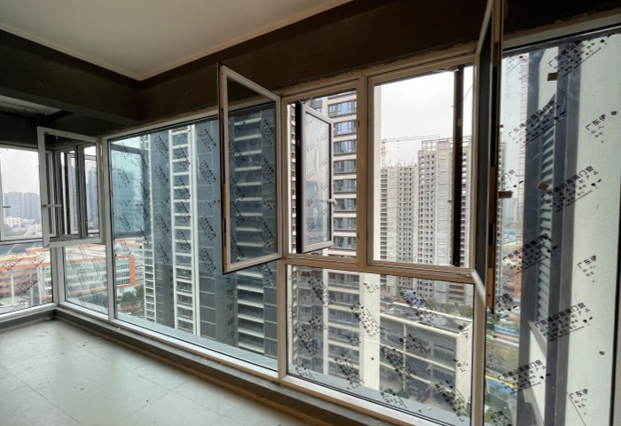 青島裝修，陽臺封窗有哪些注意事項？