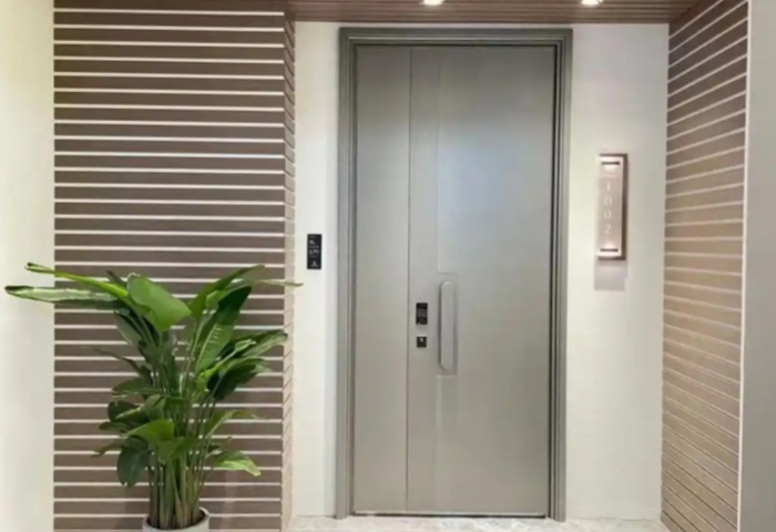 青島裝修完成后是否應(yīng)該更換入戶門？